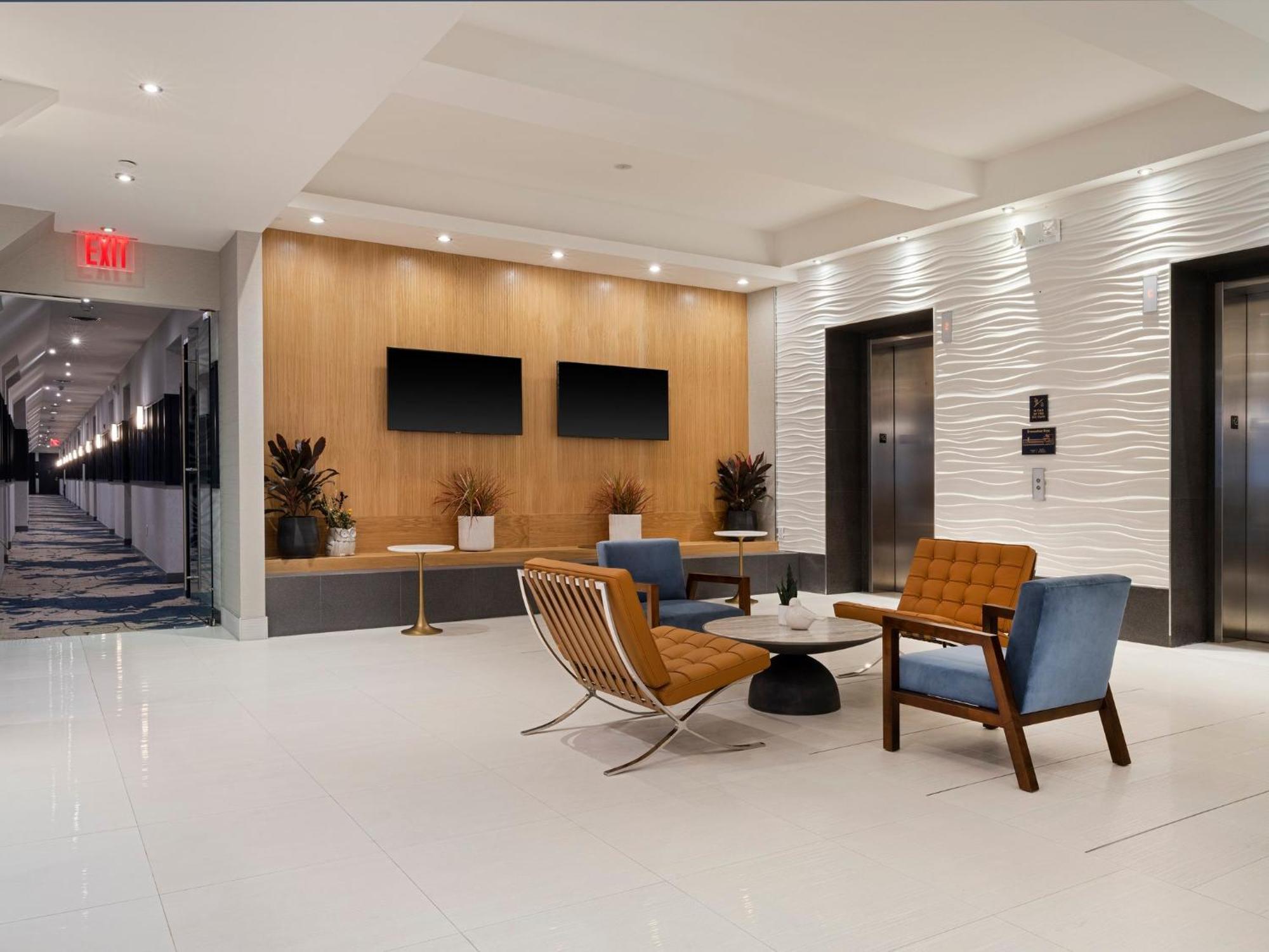 Voco Fiorello - Laguardia East By Ihg Ню Йорк Екстериор снимка