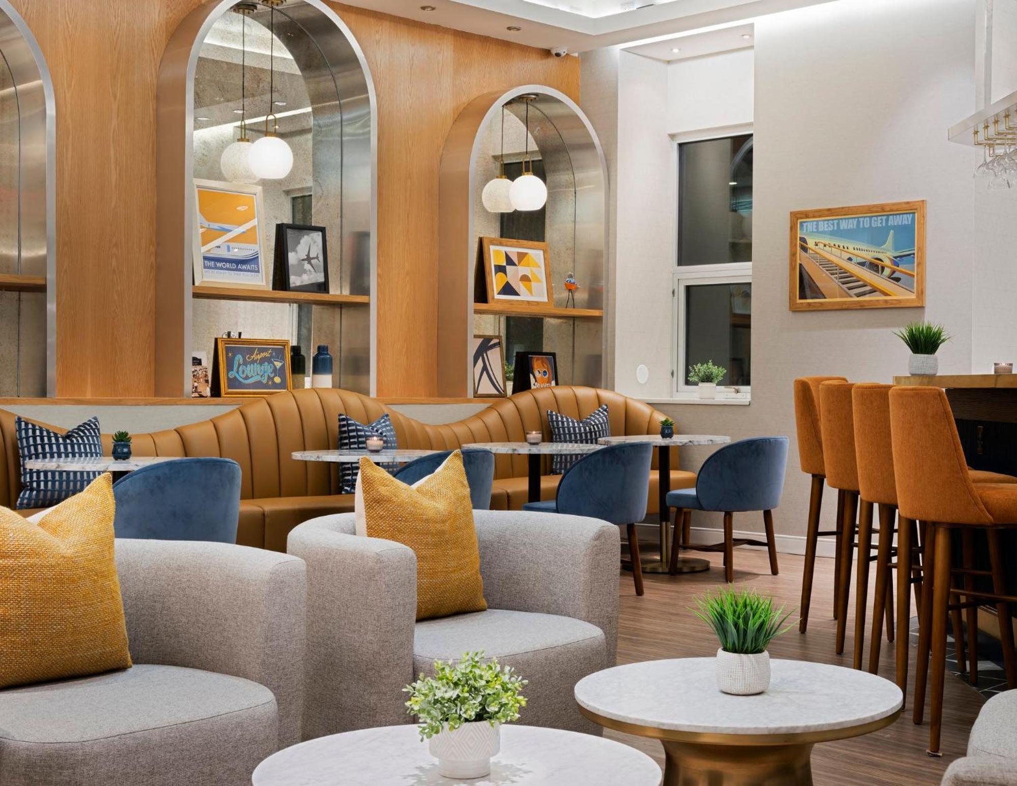 Voco Fiorello - Laguardia East By Ihg Ню Йорк Екстериор снимка