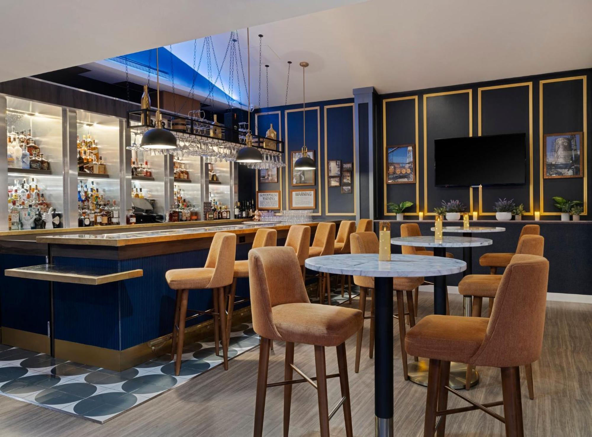 Voco Fiorello - Laguardia East By Ihg Ню Йорк Екстериор снимка